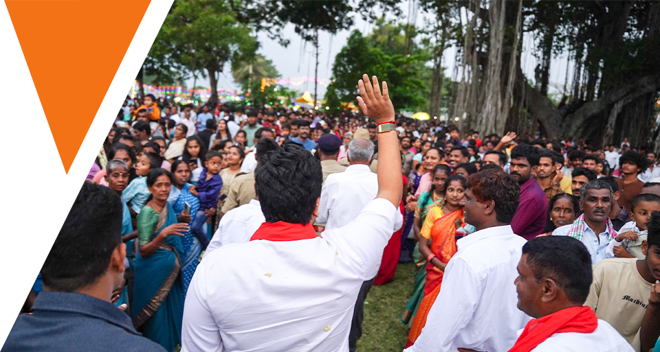 yaduveerrightimg